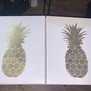 2 Pinapple Canvases